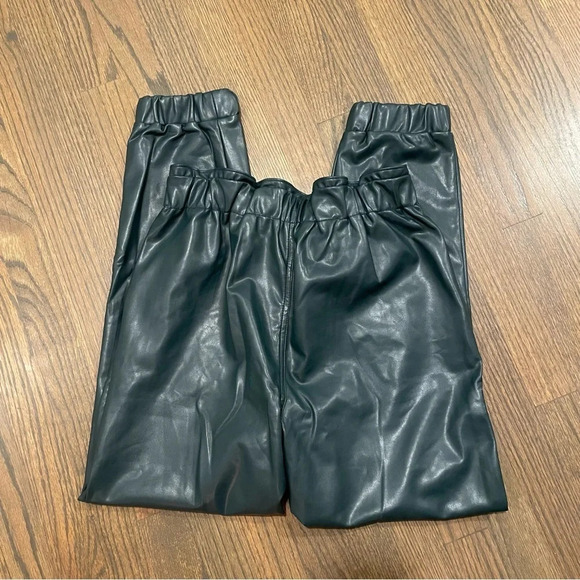 NWT Abercrombie & Fitch Vegan Leather Jogger Pants Dark Green - Picture 6 of 9